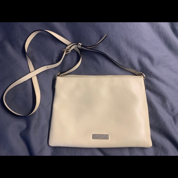 Kate Spade Ginny Bow Terrace Leather Crossbody Bag - Picture 2 of 8